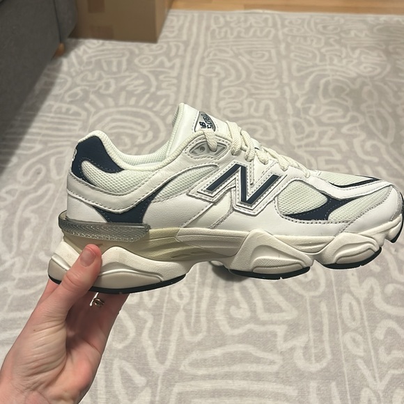 New Balance 9060 New - Picture 2 of 4